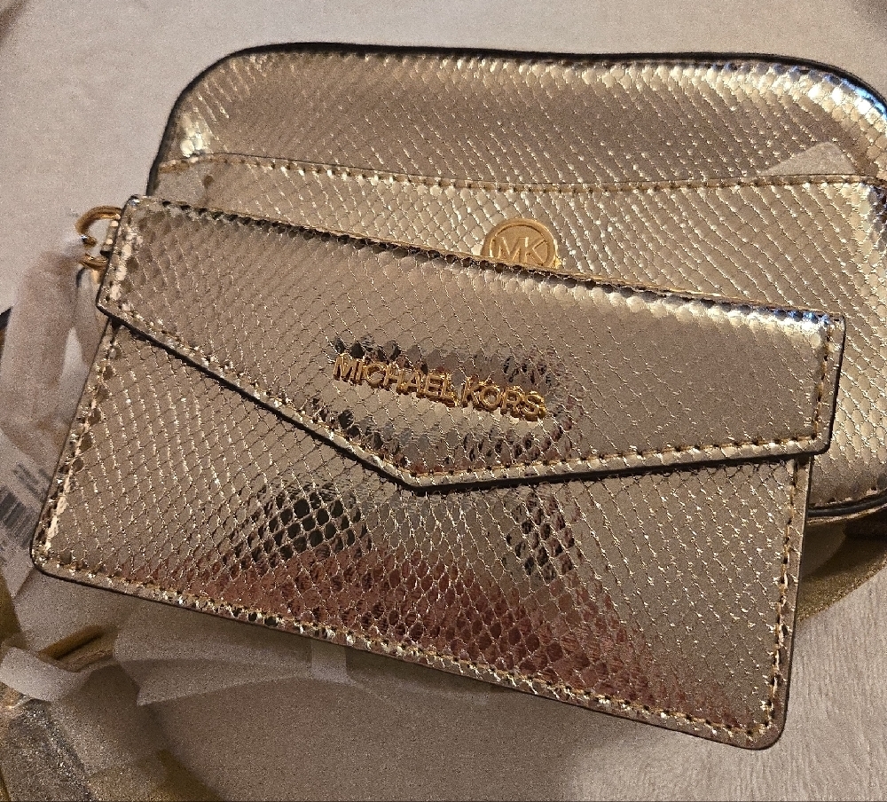 Michael Kors Gold Crossbody Camera Bag - Picture 2 of 5
